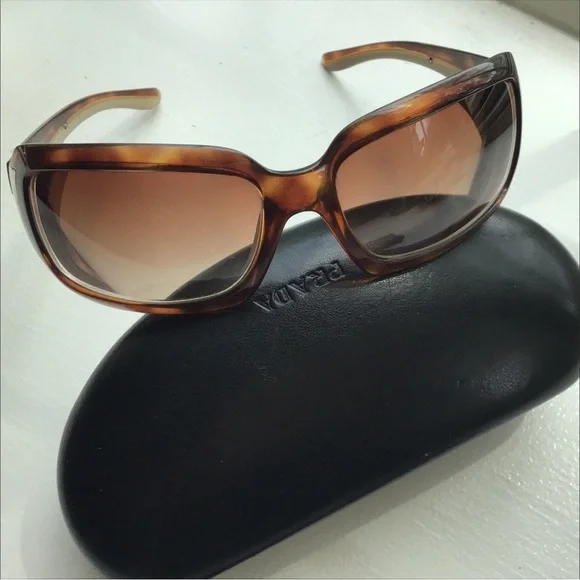 Prada glasses - Picture 7 of 9